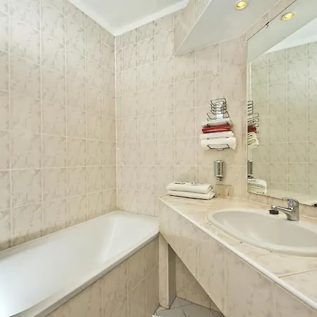 Sorea Urán Hotel 3*